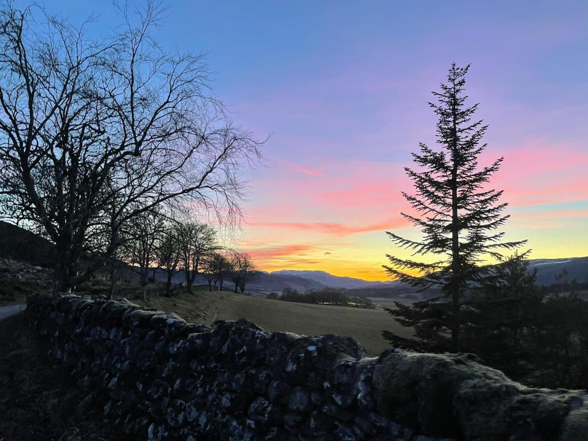 Glentruim Homestay B&B And Glamping Pods Newtonmore Exterior photo